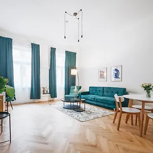 Brand Cozy Apartamento
